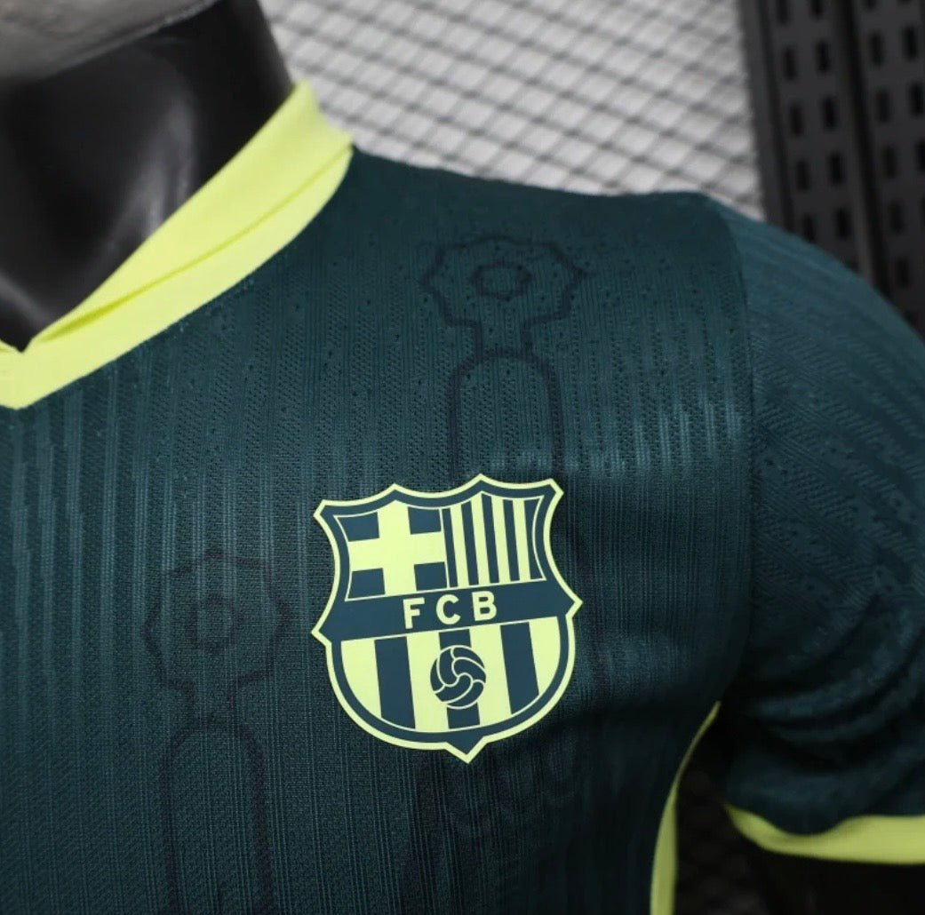 FC Barcelona "Sagrada Verde" Limited Jersey
