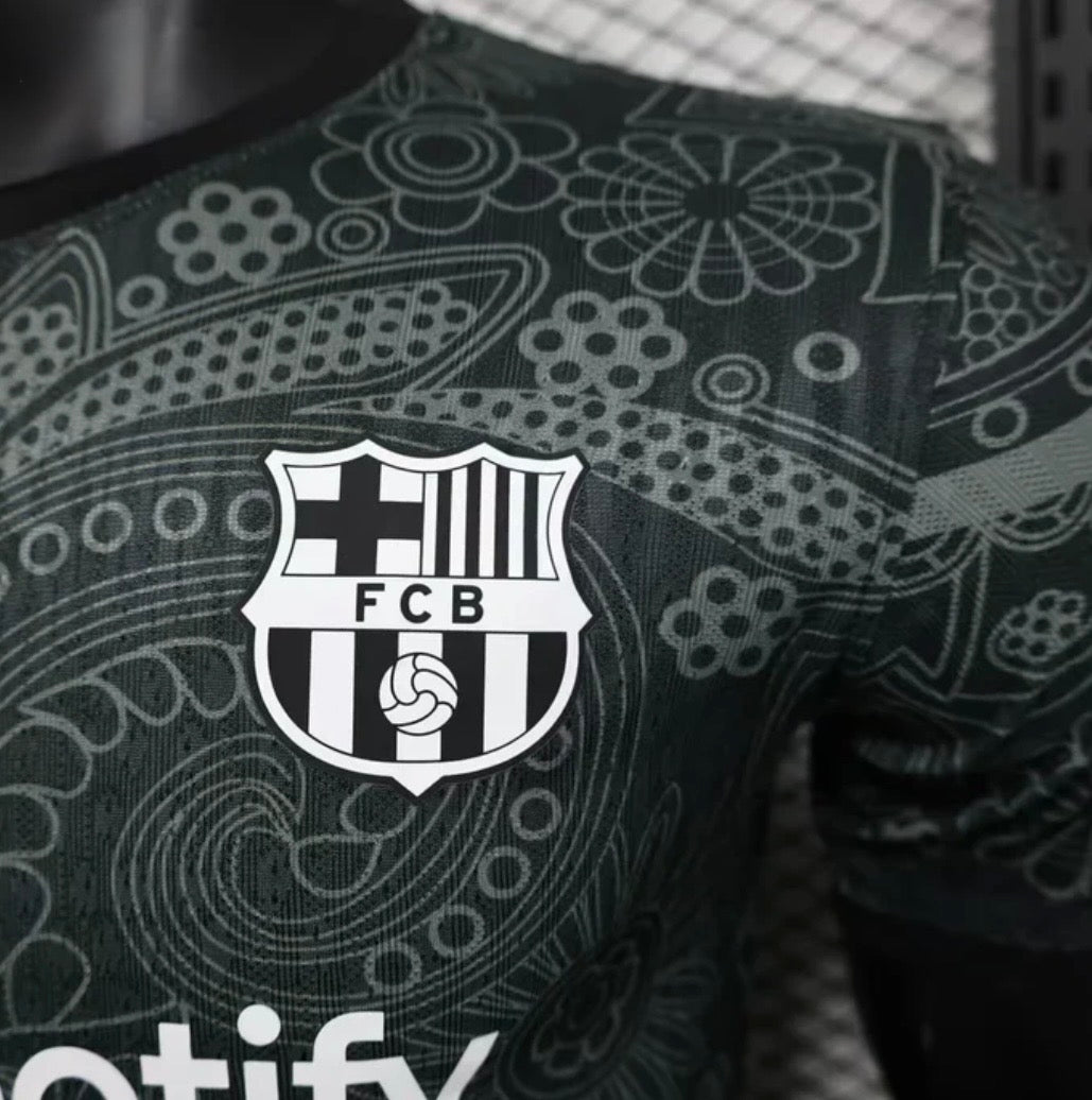FC Barcelona "Noir Fleur" Limited Jersey